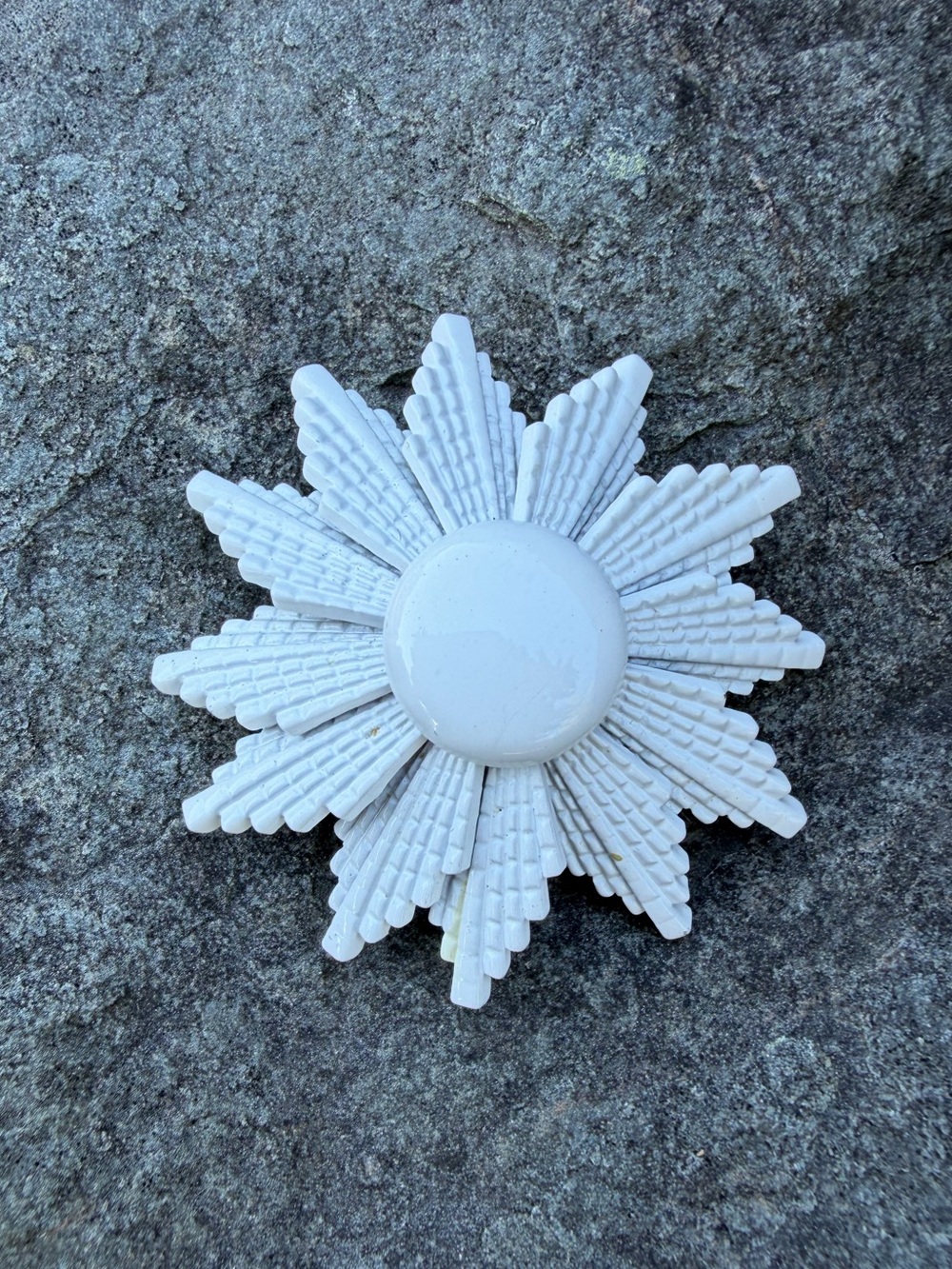 Vintage Monet White Enamel Starburst Flower Brooch
